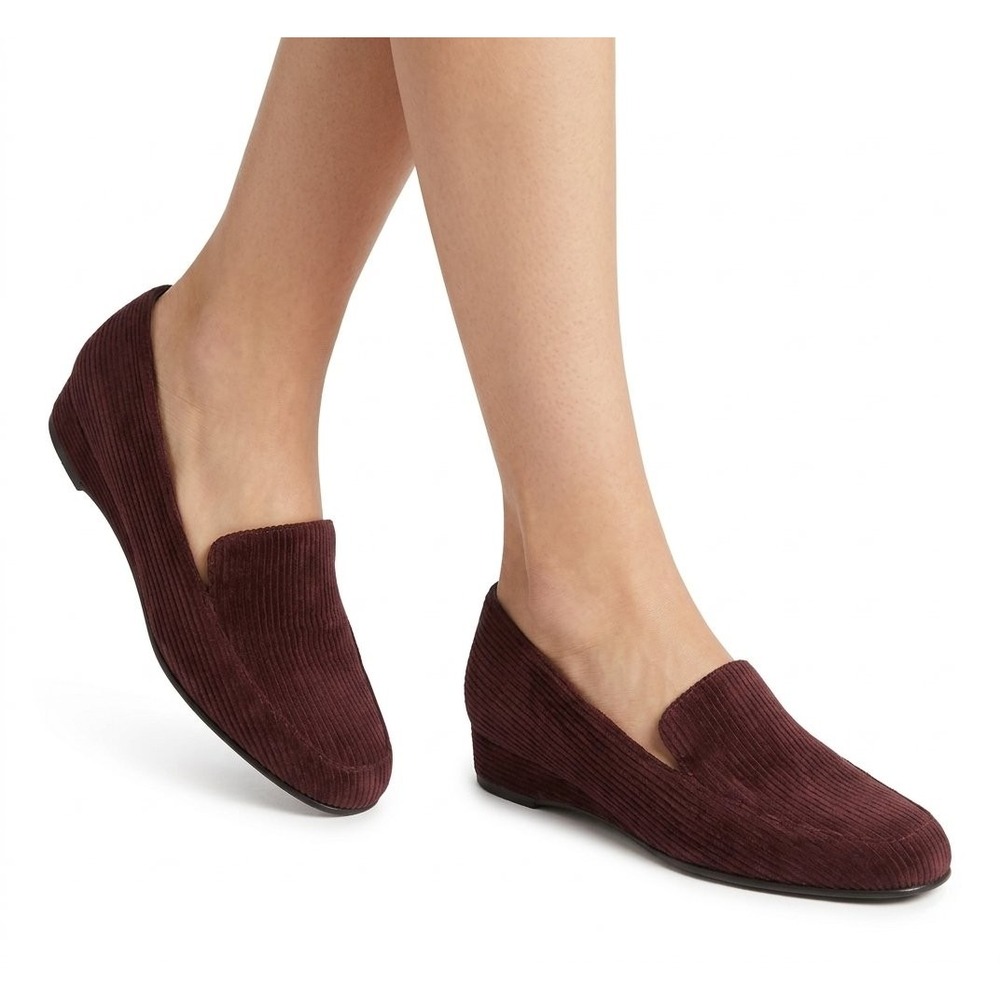 Bruno Magli Maroon Corduroy Embossed Loafers  Made in Italy Slip On Size 9.5